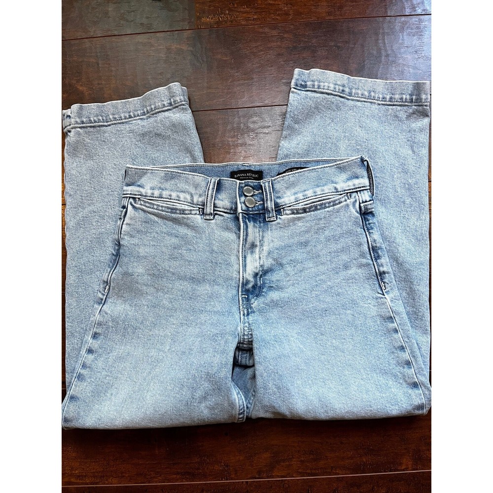 Banana Republic High Rise Crop Jean Light Wash Size 25